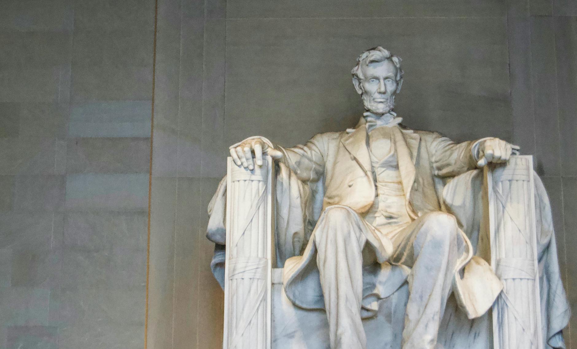 statue of american president in museum